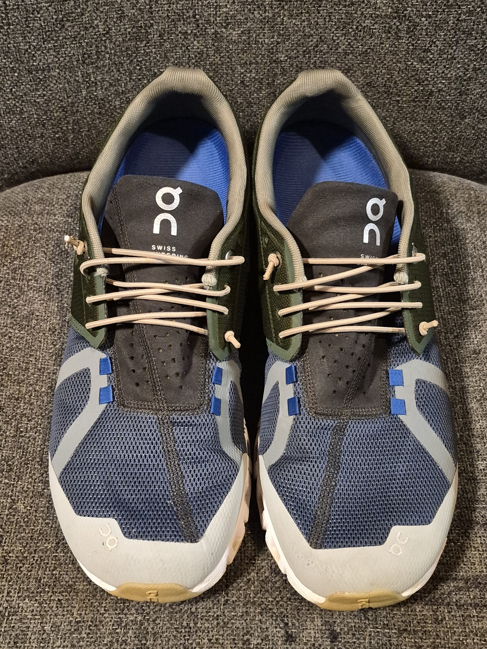 On Cloud Men’s Size 10.5 Blue Green Swiss Engineering Running Shoes